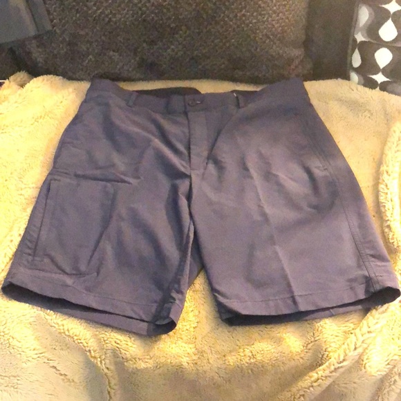 Greg Norman Stretch Shorts, size 34 - Picture 1 of 9
